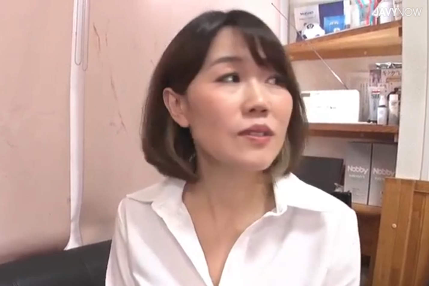 【女セクハラ美容師】『オジサン大好き♡おチ●ポは...もっと大好き！♡』淫乱ドスケベ美容師が客のオジサンを好き放題弄ぶ！