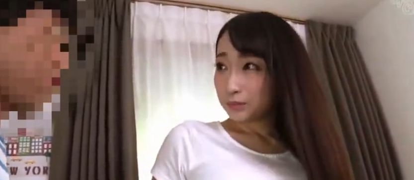 【蓮実クレア*君島みお】3人の美人のおばさんたちから次々とデカ尻で迫られるしょう太くん!あっ、なんか出そう!
