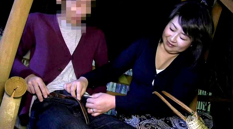 【五十路】『どうしちゃったの?イイコトしましょ!』このおばさんにナンパされた!即尺からエロ下着のおっぱいチュパチュパ