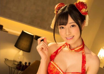 ☆回春エステ×コスプレ×手コキ☆美少女エステ嬢がたっぷりサービス・泡々マッサージでチ〇コパンパン・お掃除フェラ【宮下玲奈