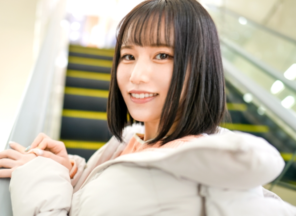 ■AV初デビュー・素人美女・巨乳のJD・スレンダー体系■『ドキドキ...♡』清楚なのにパイパン?卒業間近の女子大生の想い出撮影