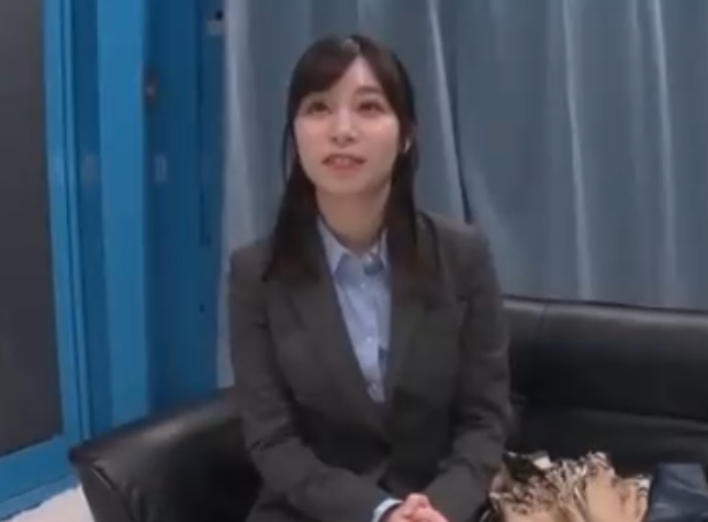 ☆MM号×OL×中出し☆キャリアウーマンを騙してマジックミラー号に連れ込む・おっぱい揉んだら欲情したので生ハメして膣射