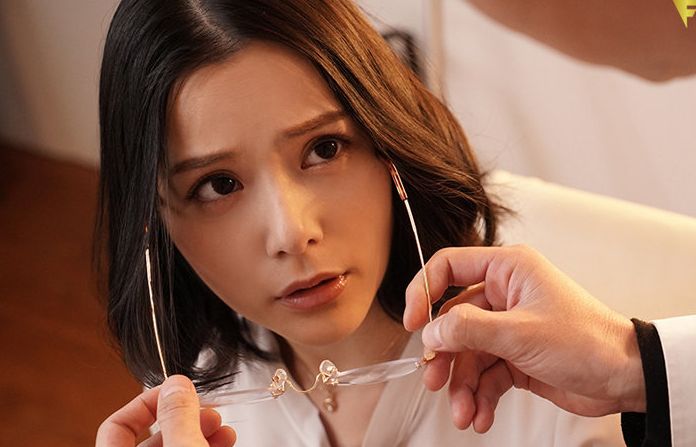 【音楽教師】吉高先生はフルートがうまい!弱みを握って言いなりだ◇教室で、図書室でち◯ぽをしゃぶらせるとイキそう!