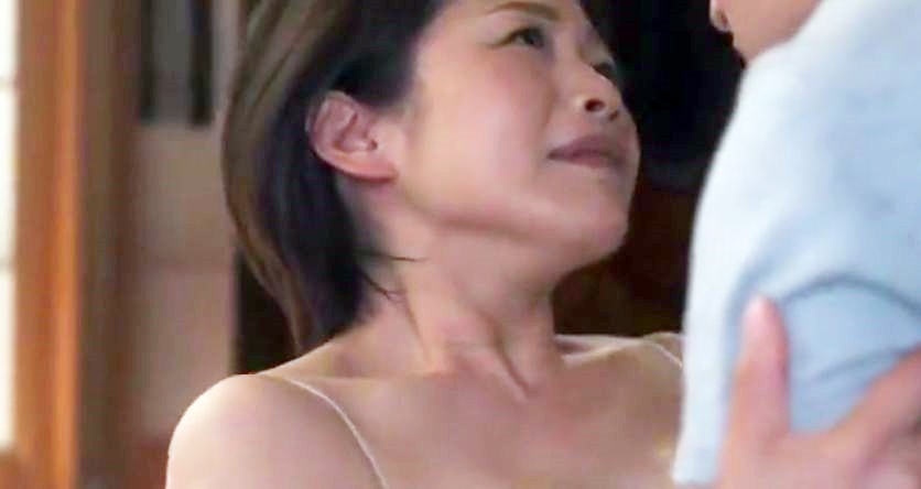 【近親相姦】お母さん、大好きよ!汁気の多い最愛の熟母と男としてやりまくる!「アン、それダメ」いきそうになる女体がエロい