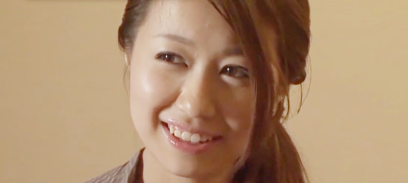 【熟女】「したくなった時は、自分からしてって言います」やる気マンマンで二人の男を相手にセックスをしに来たおばさん