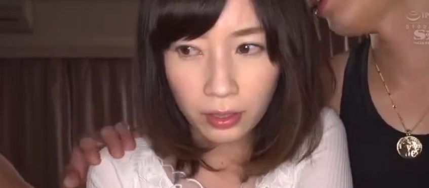 【寝取られ】「触ってもないのに、なんで乳首勃ってんの?」女体が快感を求めパイズリ、フェラチオ、生ハメでイカされる若妻!