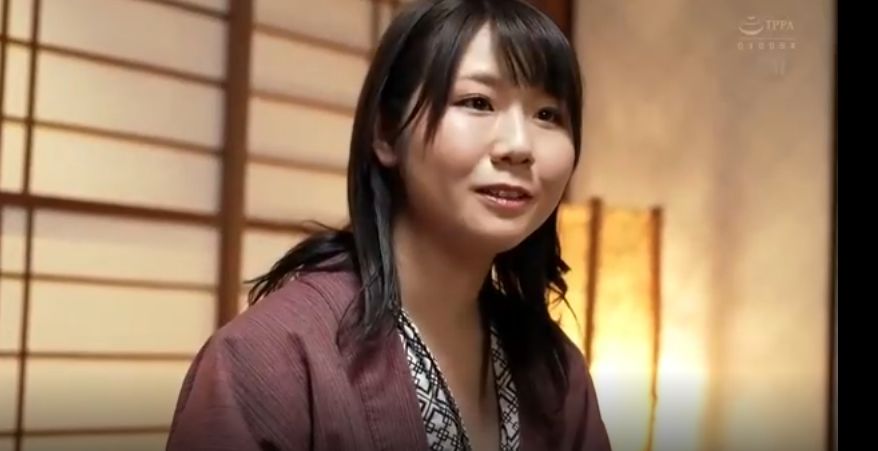 【熟女◇義母】妻の両親と温泉旅行、義理の母の巨乳にたまらず欲情し中出しセックス◇夜這いをかけて、またもや…<安みなみ>
