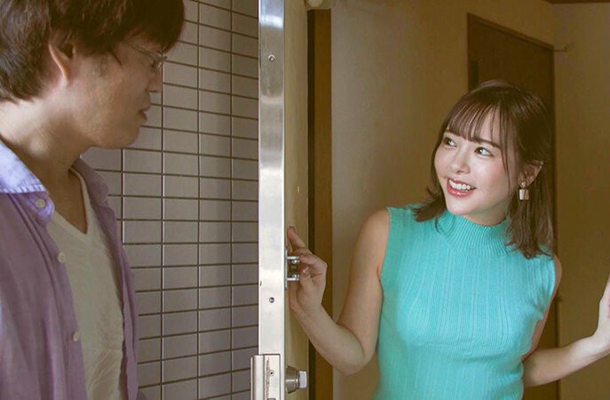 セックスレスで欲求不満な美人妻・同じマンションの男性達を狙い誘惑不倫性交★人妻・浮気・種付け★【小倉由菜】