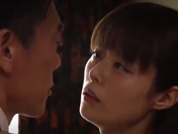 ★人妻×NTR×中出し★旦那の上司に脅されて仕方なく他人棒を受け入れる・鬼畜おじさんのデカチンをねじ込まれる【月乃ルナ】