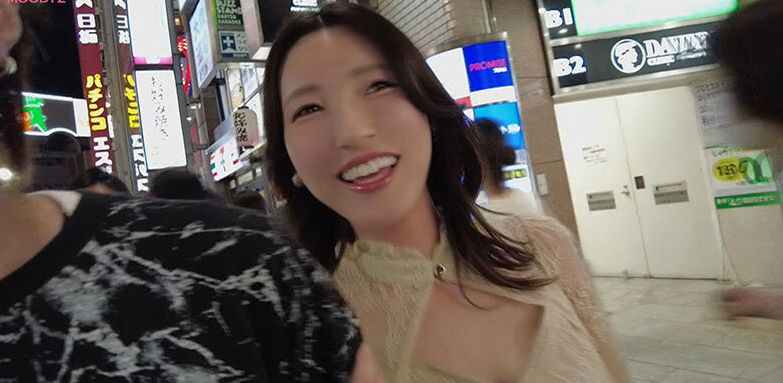 【森沢かな】このエロい人妻に逆ナンされたオレ！酔ったイキオイで積極的に痴女って、はしご酒とはしごセックス