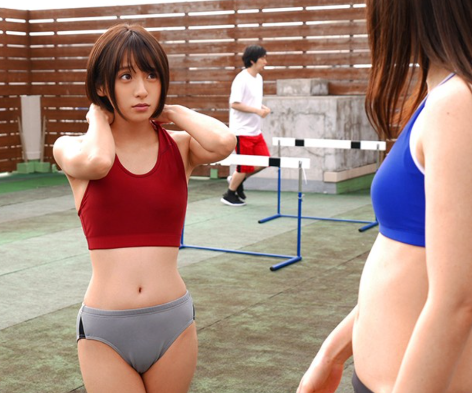【監視カメラに映った秘密】制服姿で汗を流す美少女…知らぬ間に狙われ、練習後の体にそっと触れられ奥まで突かれる■吉良りん