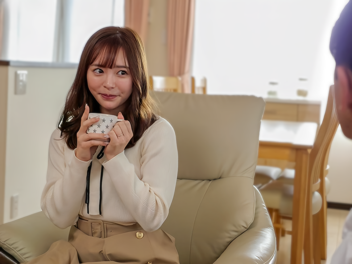 【帰省の再会不倫】“こんなドキドキ、夫じゃもう味わえない…”初恋の相手に抱かれた人妻の葛藤と快楽が交差するW誘惑■小倉由菜
