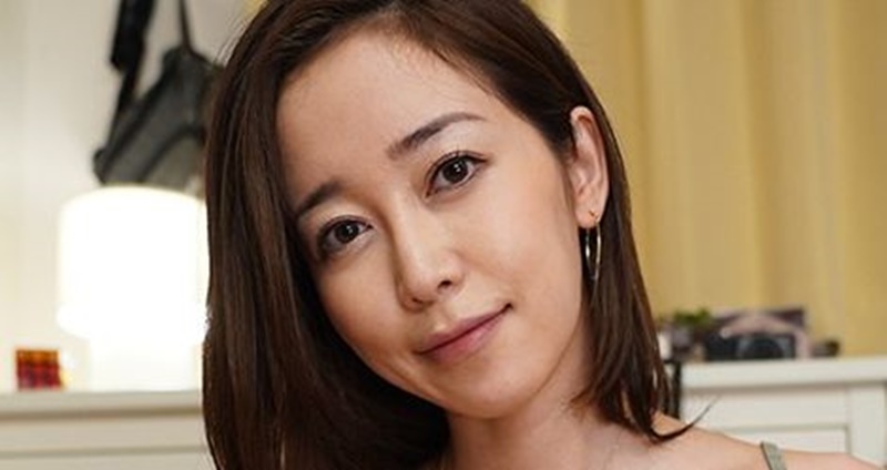 【熟女・痴女】『やっぱり男の子ってカワイイ…いっぱい出して?』積年の想いが爆発!幼なじみのお姉さんと本気の交尾■篠田ゆう