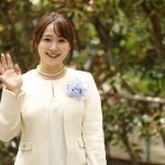 学園生活の終わりを告げる卒業式当日に嬉しさの余り飲み過ぎた義理の母・卒業祝いに豊満ボディを差し出す★白石茉莉奈★