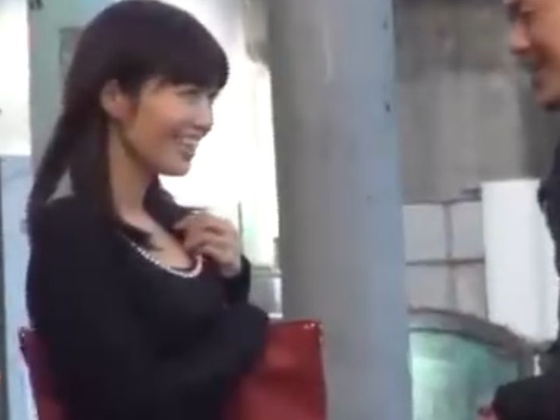 【人妻ナンパ】『いいですよ、暇なので』街で声をかけた素人は三十路の人妻！熟女の魅力で性技もバツグン