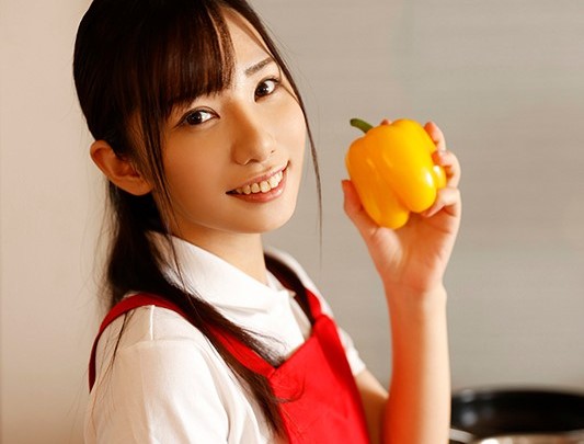 【レンタル女子大生♡】料理もベッドも完璧！？ピュアな女子大生が“気持ちよくさせたい”だけで感じるエロ初体験■唯名くるみ