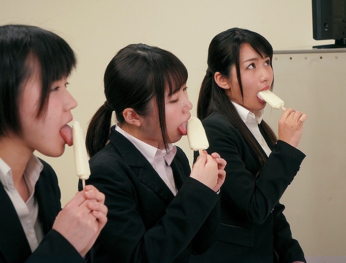 《セクハラ就活》どうしても就職したい巨乳JDが露骨なセクハラにも耐える・弱みに付け込み種付けSEX強要★如月夏希★