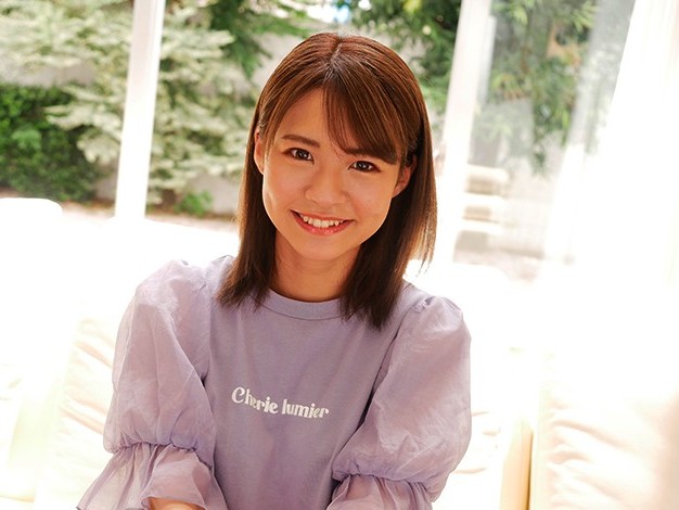【女子大生】笑顔がまぶしいインテリ系美少女が完全移籍！初解禁のナマ挿入でぴったり密着される快感にヨガり狂う■東條なつ