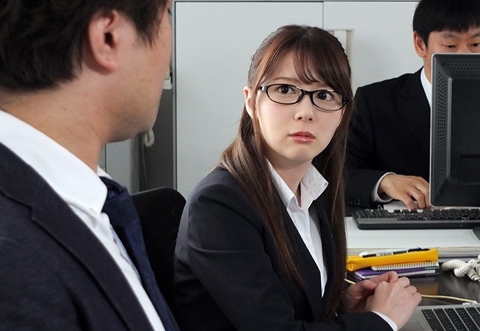 【女上司】同棲中の上司が毎晩ヤリたがって止まらない！出社ギリギリまで腰を振られ精子を全部吸い取られる絶倫性活■岬ななみ