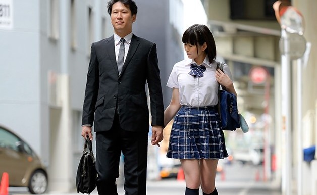 【巨乳の女子高生】”センセ♡ホテルいこ♡”あざといJKが担任の教員をおっぱいで誘惑！未成年のくせにパイズリが上手い！