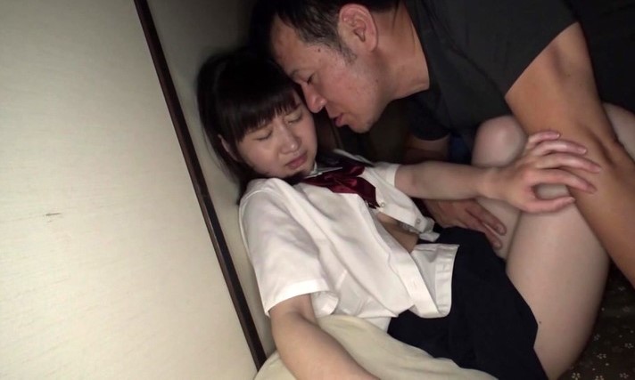 【女子高生レイプ】「もうやめてぇーッ！！」自宅に侵入・制服姿のJK・キモイおっさんレイプ！強制的に眠らされ凌辱され尽くす！
