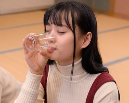 【中出し】サークルの先輩に一目惚れしたら目をつけられてしまい・・大勢に全裸を見られ精子まで出されてしまう＜花音うらら＞