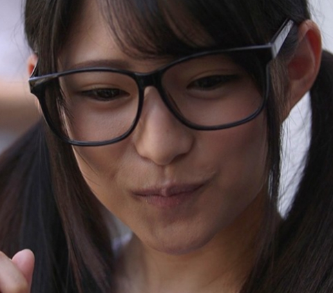 【JD】メガネをかけた大人しい女子大生が完落ちSEX！乳首をビンビンにして感じる感度抜群な体が超エロすぎた・・＜渚みつき＞