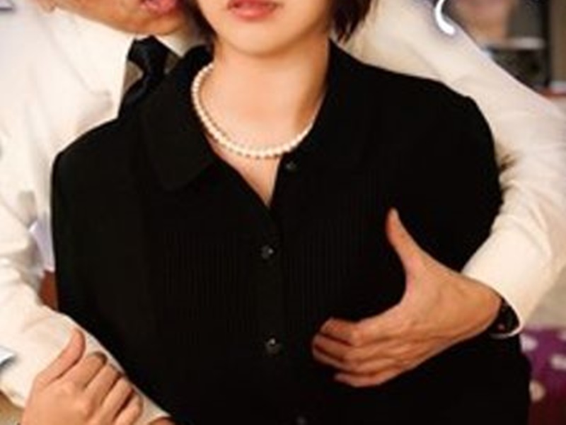 【未亡人】『あぁ、遺影の前なのに…』喪服の女はエロい！おっぱい揉まれ、したくてもできなかったカラダがうずく
