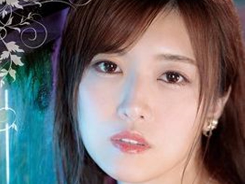 【七瀬いおり】『私は、水槽の中の熱帯魚』星屑で髪を飾り優しい瞳を待つ！若いチ◯ポと不倫する淋しい人妻