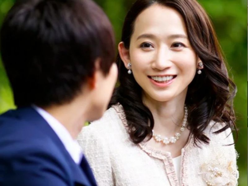 【熟女】父親の再婚相手がずっと気になっていて・・卒業式をきっかけに距離が縮まり人妻が激しくSEXし中出しまで！＜水戸かな＞
