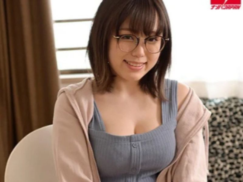 【素人】Gカップの神ボディはオナニーだけでは足りなくて・・マ◯コを責めるとすぐに糸を引き愛液が溢れ何度も絶頂してしまう！