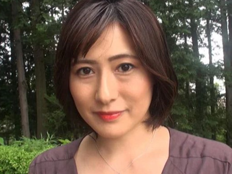 【美人妻】『あんまり見ないでください』長身美人が、恥じらいながらエロいこと！大胆で激しくてもう最高