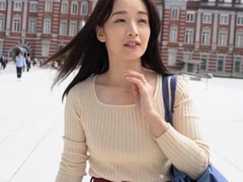 【32歳】『これでも結婚してます』三十路だけどカワイイ人妻！ウブな見た目でやることは大胆でエロい