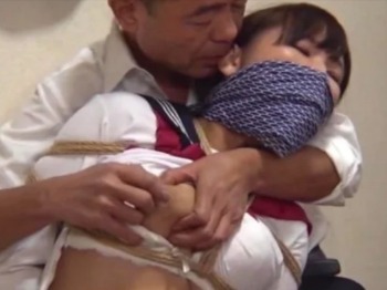 【調教】妻がいない隙を狙い教え子を自宅に連れ込んでいた過去・・10年後に再会すると昔を思い出して求めるように！＜森千里＞