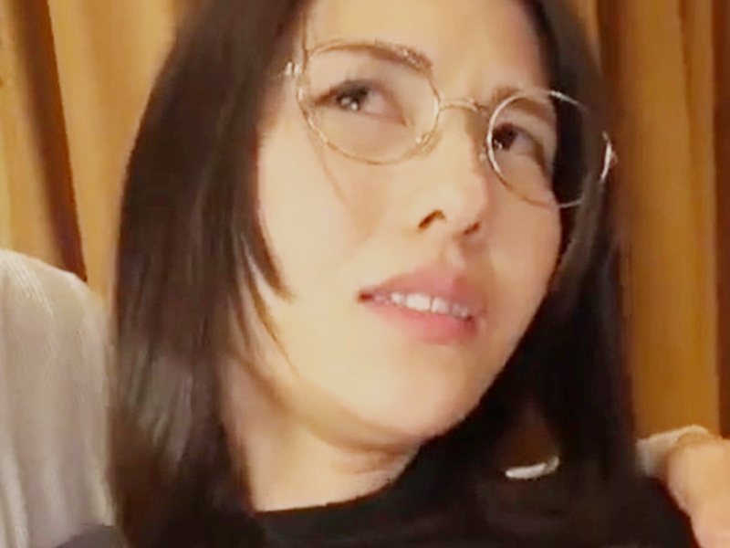 【素人美人】『もっと、揉んで』超美形の熟女が淫乱な本性を晒す！上の口にも、下の口にも出してほしい…