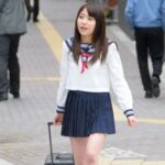 【鈴木心葉】『これが東京か…』受験で上京した純粋無垢なjk！宿泊先の叔父といとこが彼女を凌辱、これが東京