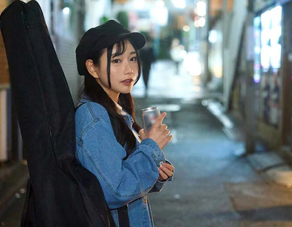 【令和の美少女】終電を逃した夜から始まった短すぎる恋…欲望と愛情が交錯する3日間の濃厚な抱擁と最後の別れ■三葉ちはる