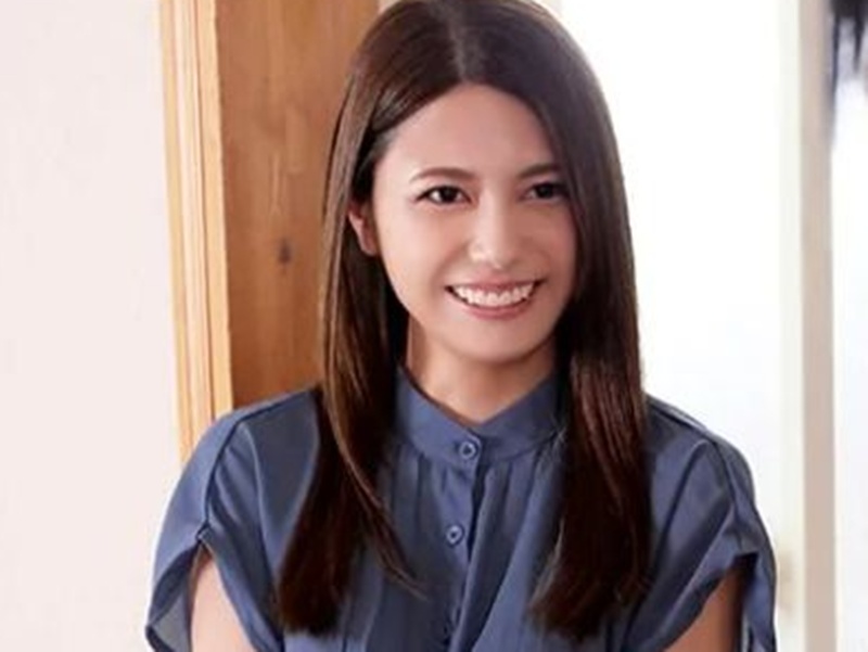 【クォーター】『えっ、ここで脱ぐのですか？』麻生マーガレット奈々美は英語教師！全てを魅せるAVデビュー