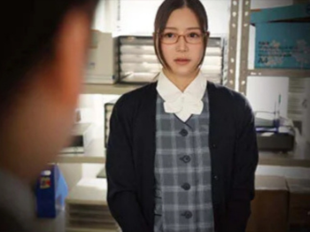 【OL】職場の大人しい女性に声をかけると意外とノリが良くて・・地味なのに家に着くと淫乱ド変態に豹変し中出しSEX＜白峰ミウ＞