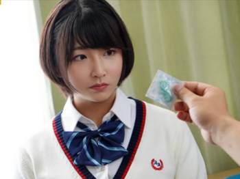 【JK】幼馴染の女子高生に童貞卒業の相手をお願いすると・・ゴムが破れて一気に快感になり思わず中出ししてしまう！＜瀬田一花＞