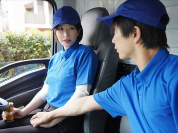 【人妻】バイト先で学生から突然告白されてしまい・・体の関係を持つと色々な体位でSEXして何度もトロ顔で絶頂！＜夢実かなえ＞