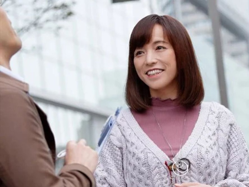 【五十路ナンパ】『セックスは年に1回です』55歳の超一流セレブがチ◯ポ見せたらこんなことまでしてくれるなんて…