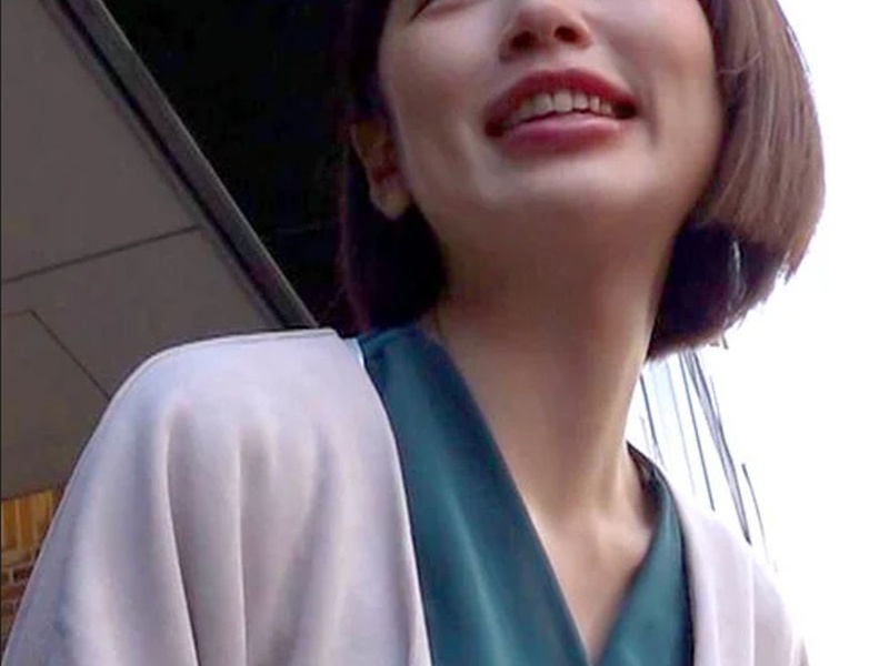 【報復レイプ】『お前ら男を騙してるってな』被害者たちが協力して復讐！この貧乳元モデルが泣きながらゴメンナサイ