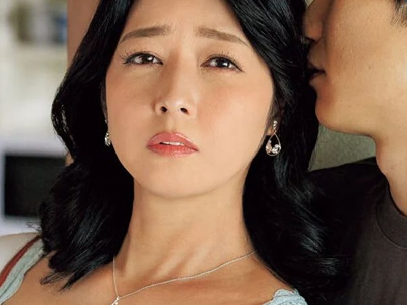 【人妻に中出し】『お義母さん、今日も一発ヤラせてください』娘婿の若い勃起に熟女が狂う！寝取られ不倫を重ねる喜び
