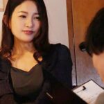 【淫乱人妻】『奥様、乳首好きなのですね』名ばかりカウンセラー！熟女がデカチン求めるお店、痴女は期待に胸膨らます