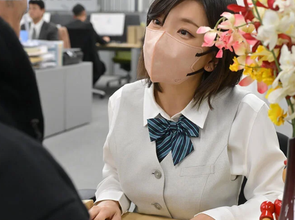 【人妻レイプ】高嶺の花と呼ばれた銀行員のエロ巨乳なおばさん主婦…複数の男に責められ続け、泣き声が喘ぎに変わる瞬間■紗弥佳