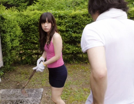 【田舎人妻NTR】「もうやめてぇ！」夫の借金返済に追い詰められたスレンダー美人な美乳エロ若妻が犯される！■千野くるみ