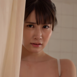 【高飛車奥様】”なんで…ここにいるのよ…”口うるさい隣の人妻が風俗で働いてるのを目撃し弱みを握った男は…■初川みなみ