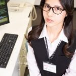 【美人】『これ、あなたですよね』いつも見ているスケベライバー、見覚えがあるぞ！会社の中年女性がこの美女だとは