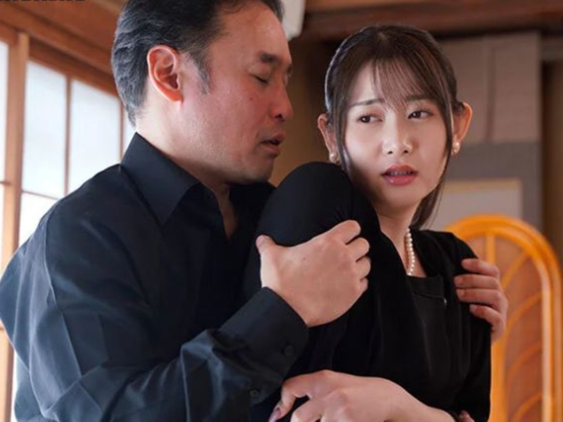 【巨乳未亡人】『あなた、中に出されたわ』俺は死んだ兄が嫌いだった、だから兄嫁に種付けをする！あいつの位牌の前で